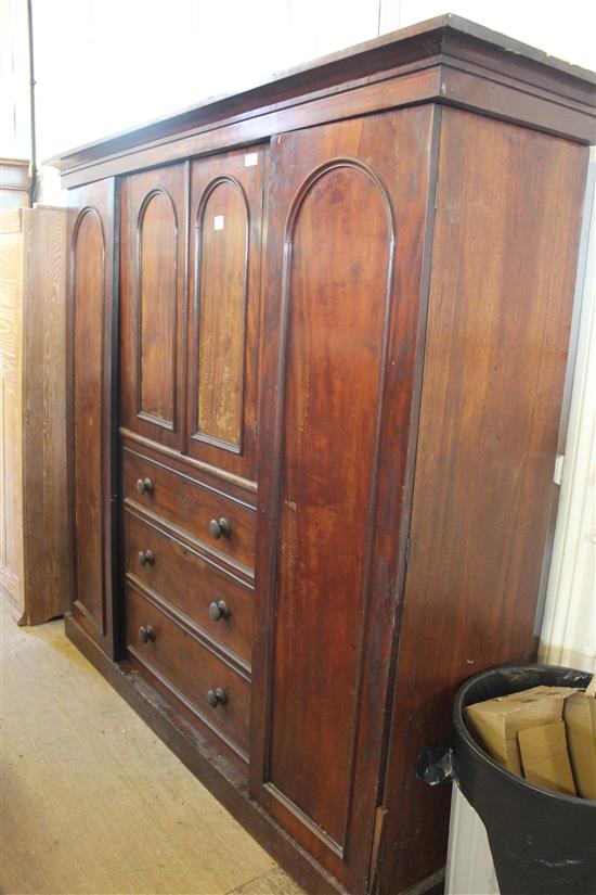 Victorian mahogany triple wardrobe(-)